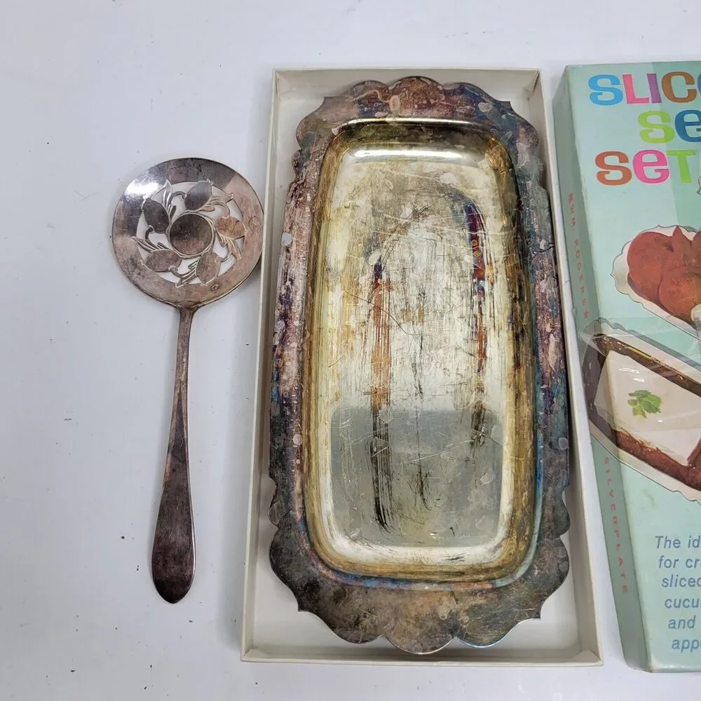 WM Rogers Silverplate Slice 'n Serve Set in Original Box Vintage 1960's